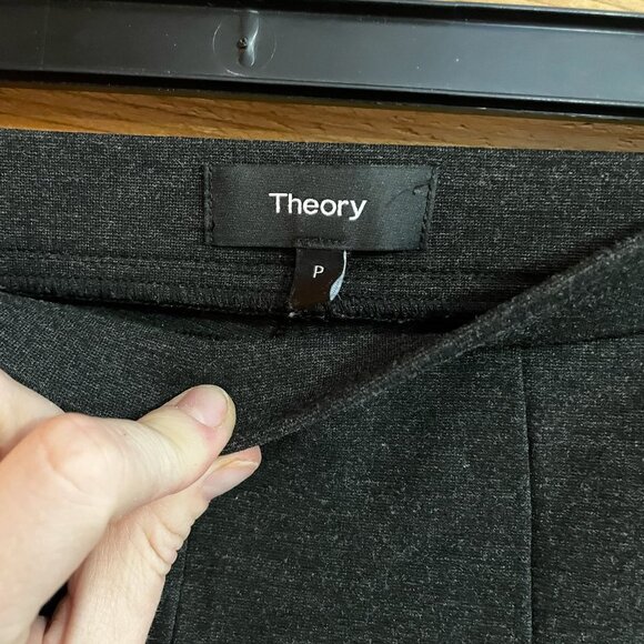 Theory Yoke High Rise Ankle Length Legging in Grey Compact Knit SP - Picture 5 of 8